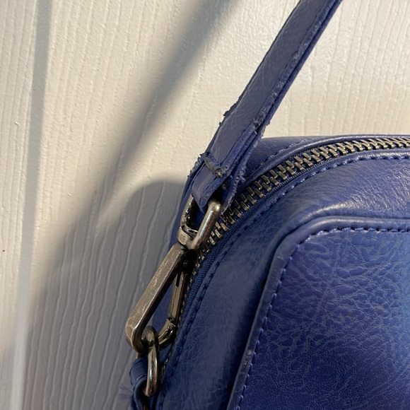 Matt and Nat Laptop bag blue Vegan Briefcase style bag - Picture 5 of 12